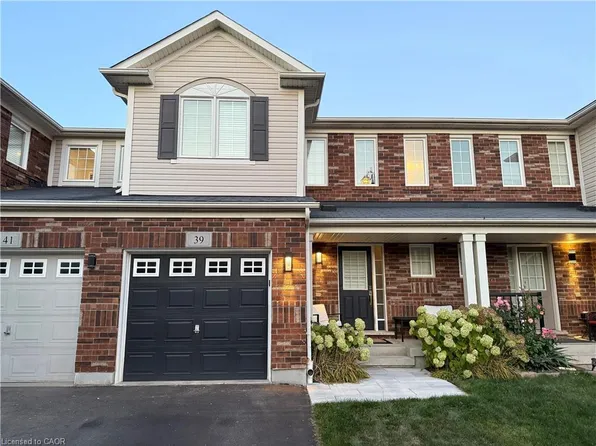 39 Abbott Cres, Cambridge, ON N3C 0C9