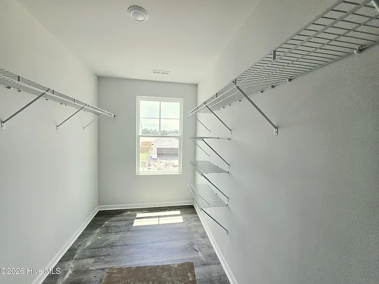 1079 Hanson Dr — Photo 6