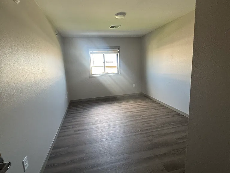 270 W 3rd St #205 — Photo 5