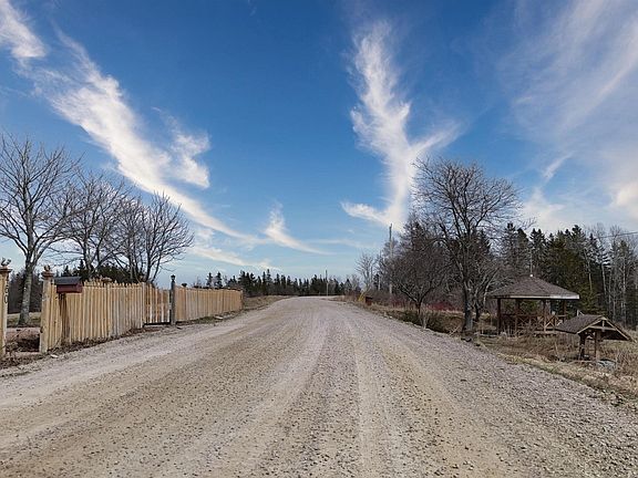 2nd image of 460 Red Point Rd