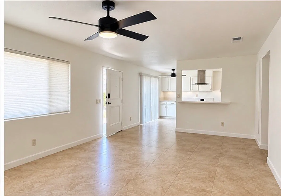 2 bed, 1024 sqft, $2,200 — Photo 2
