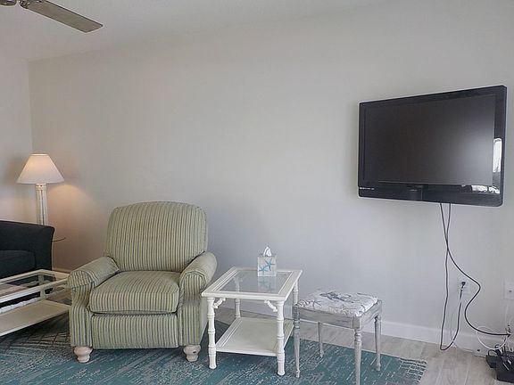 3rd image of 1585 Tarpon Center Dr APT 30