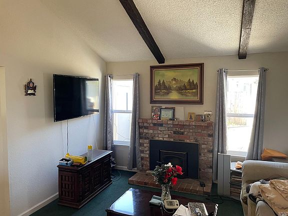 3rd image of 233 Auburn Drive