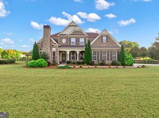 100 Leeds Dr, Fayetteville, GA 30215