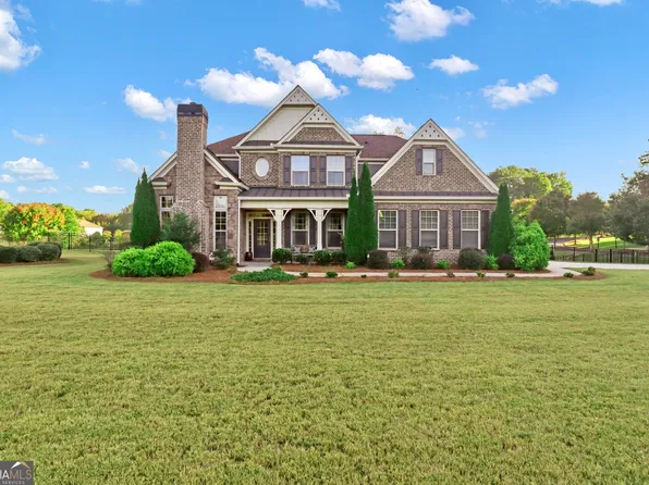 100 Leeds Dr, Fayetteville, GA 30215
