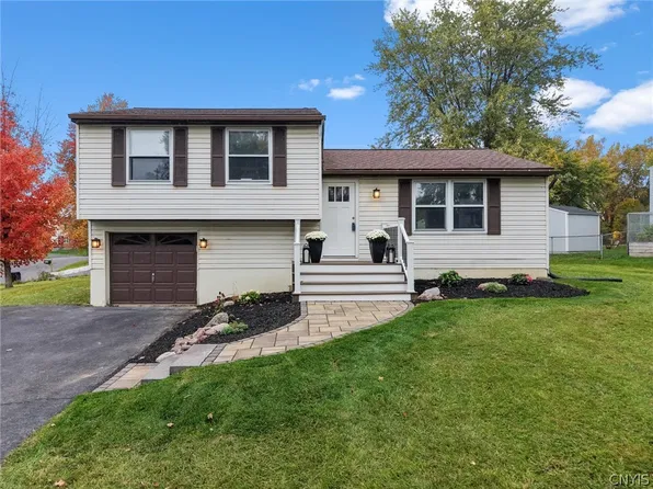8457 Partridge Way, Clay, NY 13041
