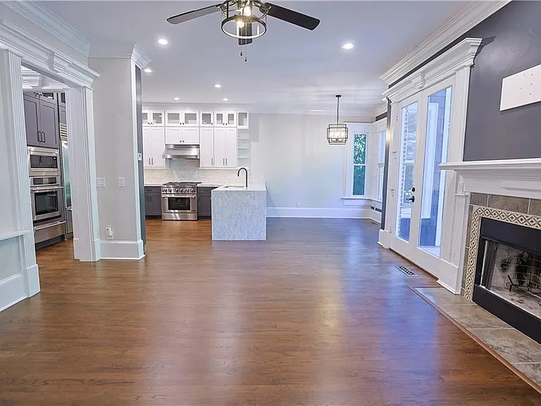 1294 Lenox Park Blvd — Photo 23