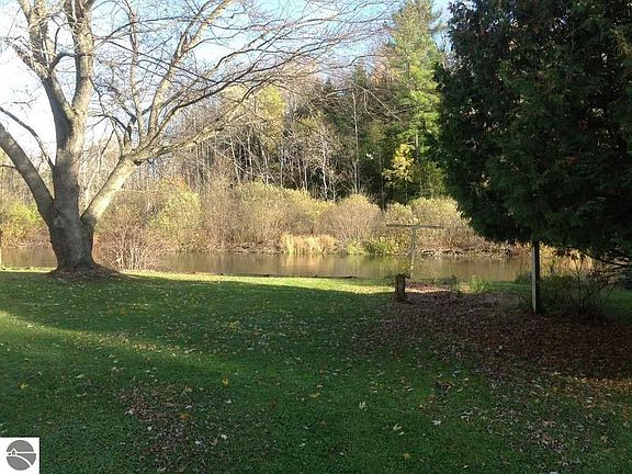 4th image of 6806 Chippewa Dr