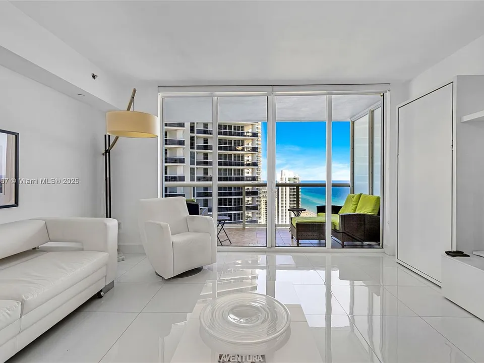 1830 S Ocean Dr #2609