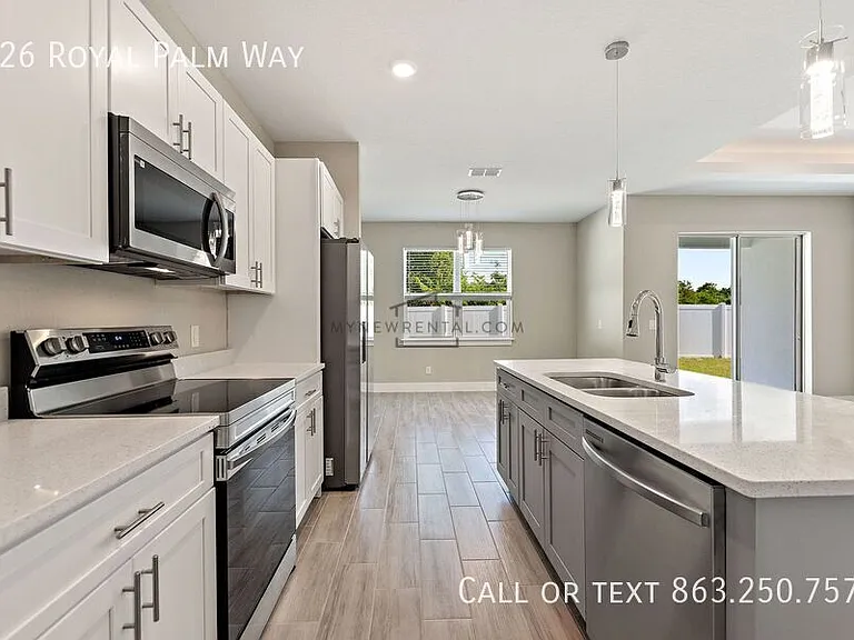 326 Royal Palm Way — Photo 20