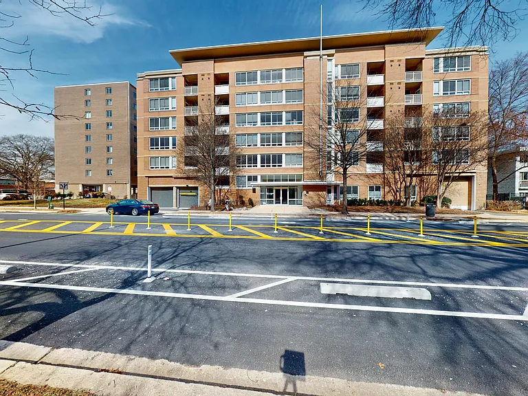355 I St SW #626 — Photo 7