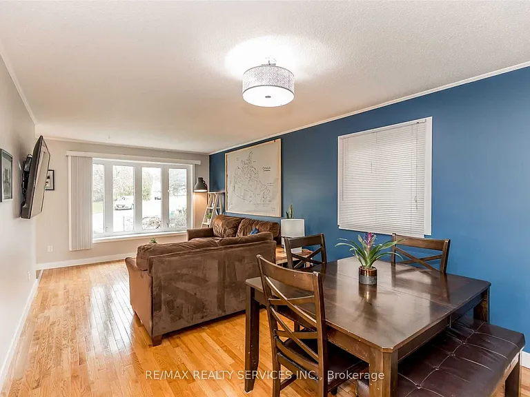 83 Janice Dr — Photo 6