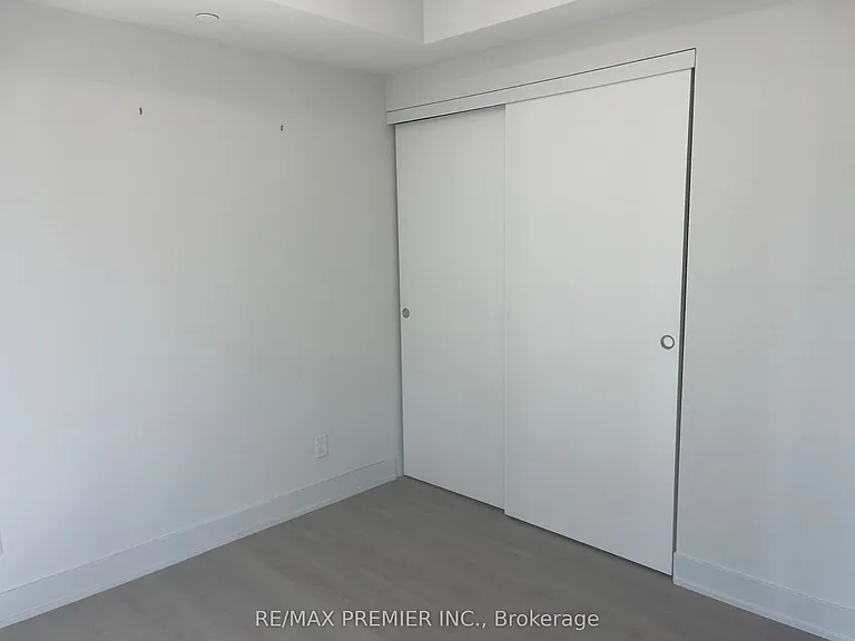 8 Cumberland St #3506 — Photo 26