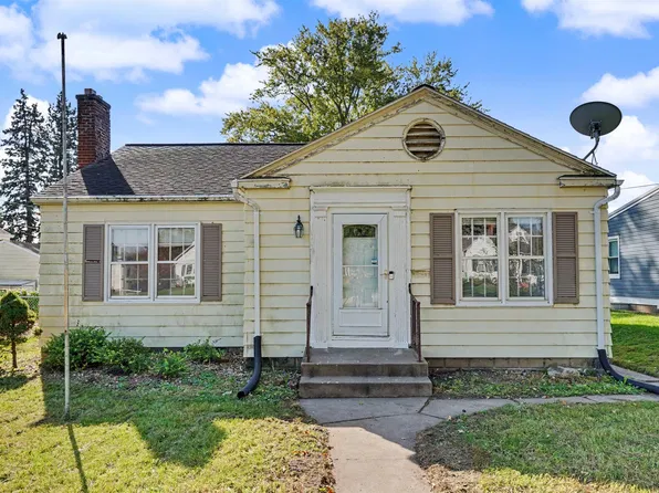 330 Alta Vista Ave, Waterloo, IA 50703