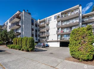 550 Aloha St APT 201, Seattle, WA 98109