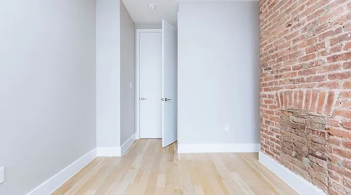 Rented by ERNY LLC | media 13