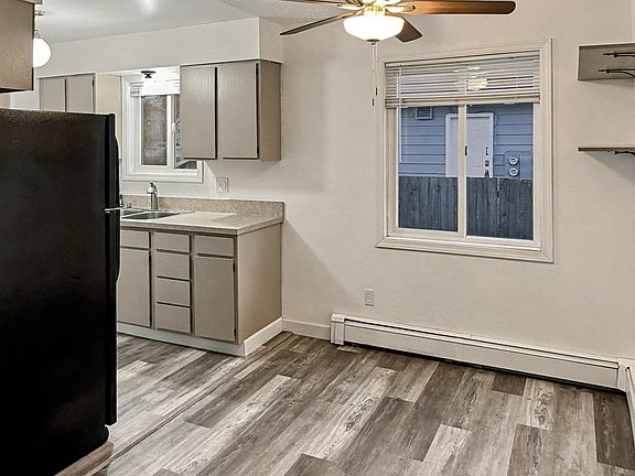 4th image of 4521 Cordova St #1