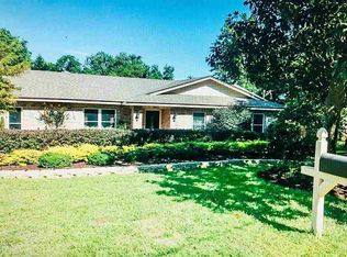 602 Silverthorn Rd, Gulf Breeze, FL 32561