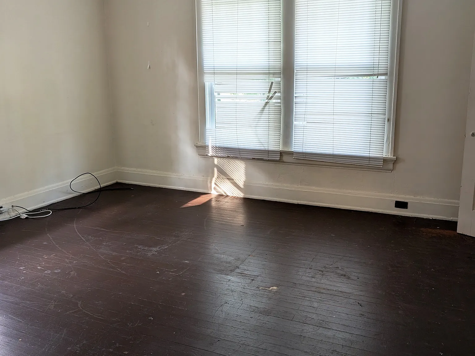 1 bed, 900 sqft, $800 — Photo 2