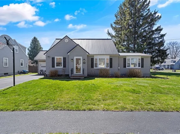 233 Ferncliff Ave, Liverpool, NY 13088