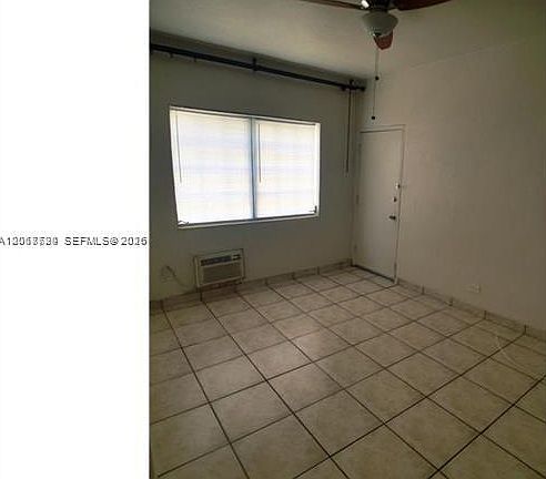 4th image of 840 10th St APT 9