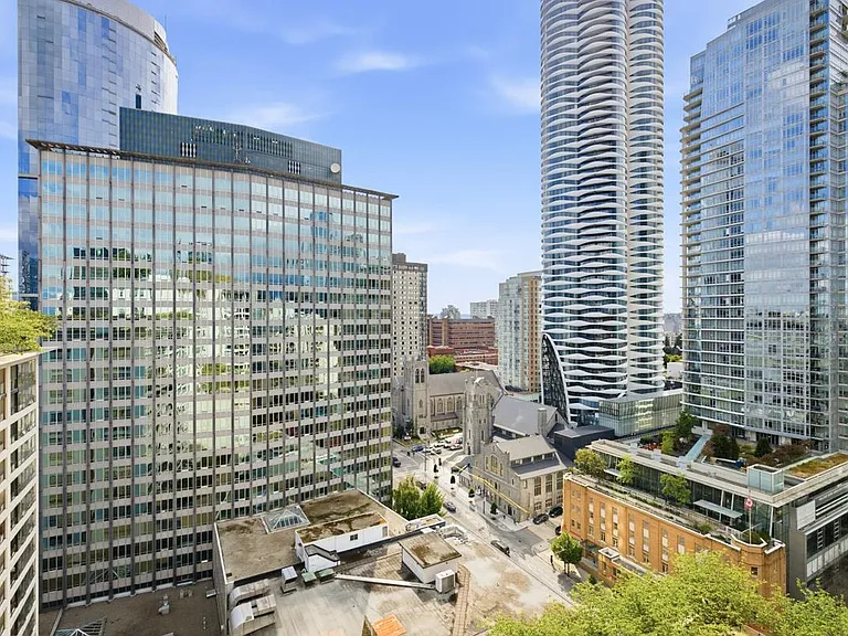 938 Smithe St #2006 — Photo 14