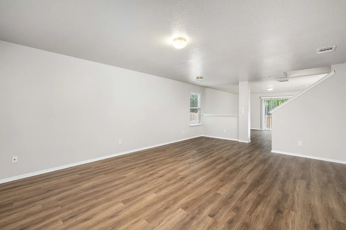 Building Photo - 9207 Mission Strm