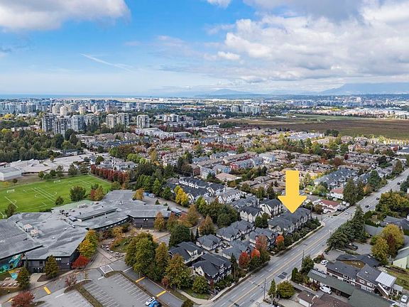 5th image of 9840 Alberta Rd #4