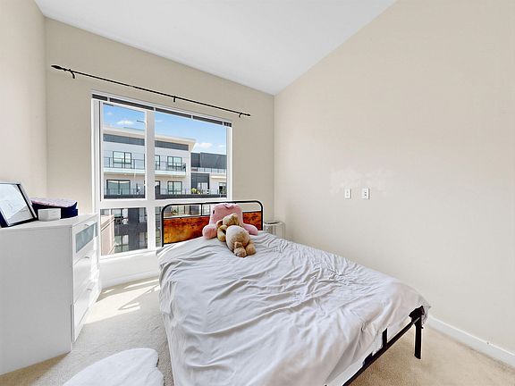 5th image of 7008 River Rd #617