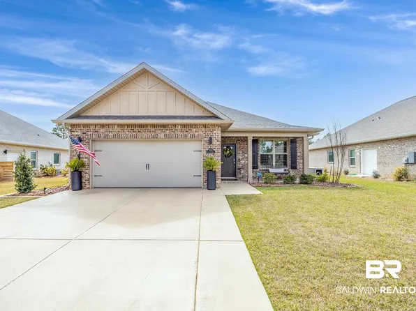 9970 Lakeview Dr, Foley, AL 36535
