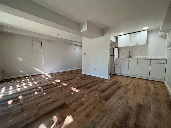 4th image of 1415 Cleveland Ave N #5