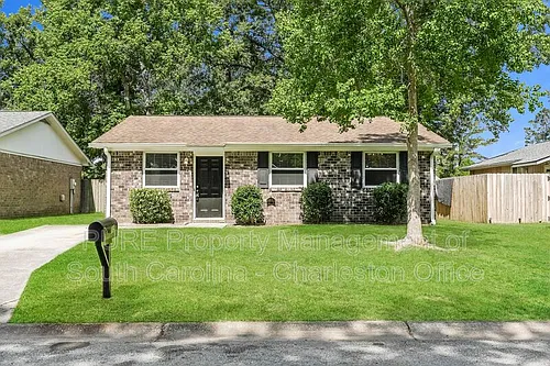 35 Elmwood Pl Photo 1