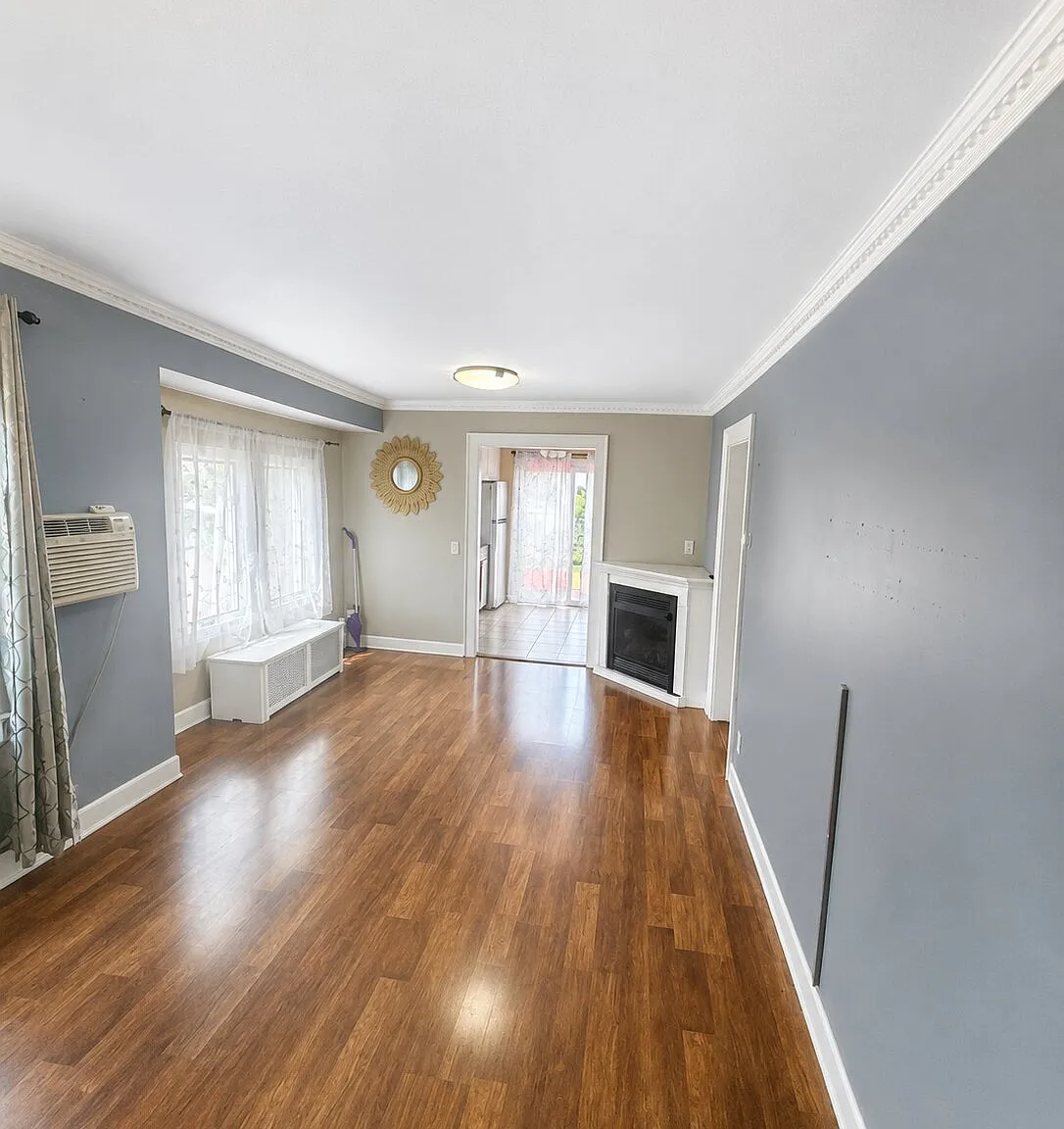2 bed, 959 sqft, $3,600 — Photo 3