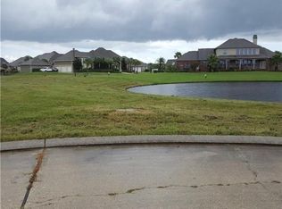 208 Solomon Dr, Slidell, LA 70458
