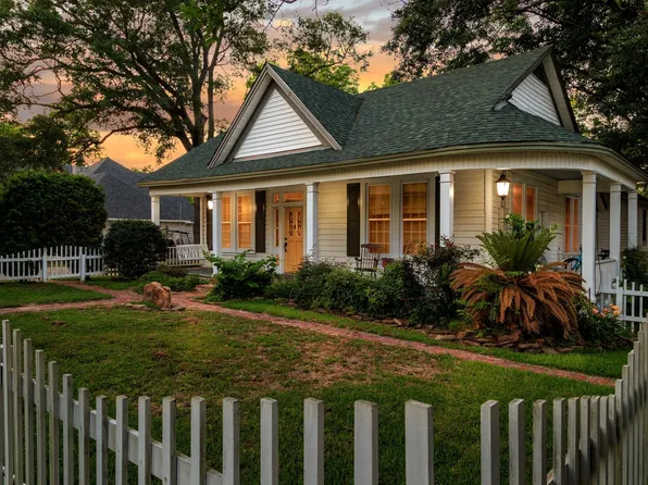 408 Houston St, Jefferson, TX 75657