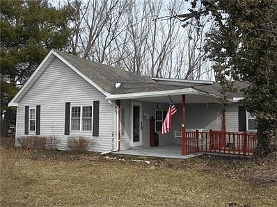 Covered Front Porch Entry!
