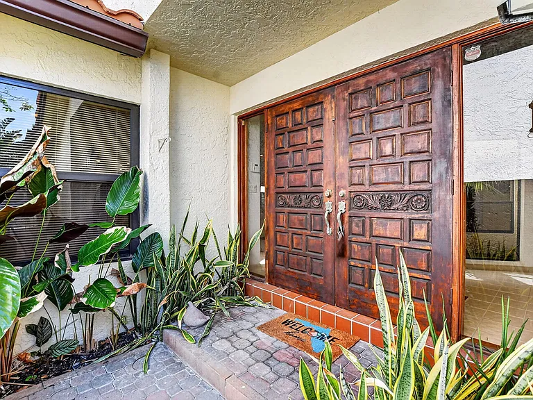 22519 Esplanada Cir W #W — Photo 3