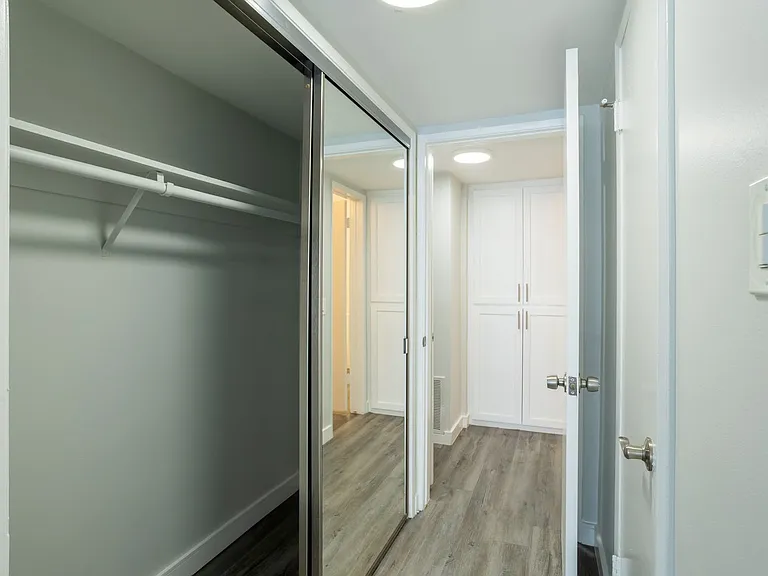 115 North Wetherly Drive — Photo 15