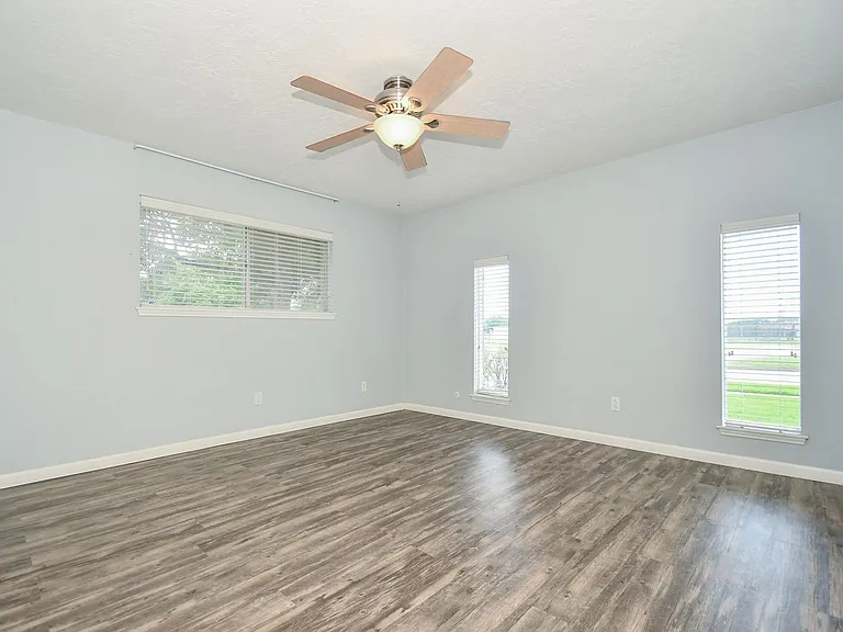 12927 Westmere Dr — Photo 14