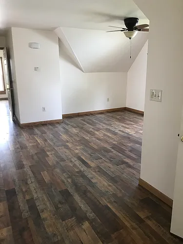 409 Rose St Photo 1