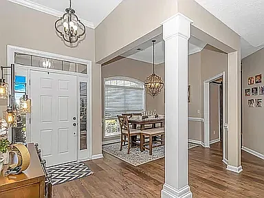 4 bed, 1855 sqft, $2,800 — Photo 2