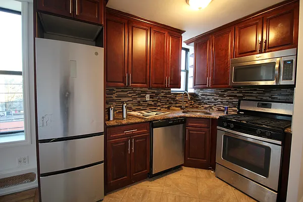 Rented by Hagstrom Management Inc | media 30