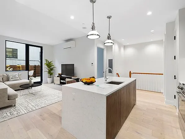127 W 112th St #1A, New York, NY 10026