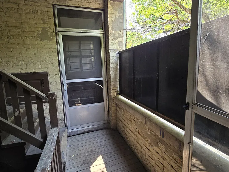804 Washington St #3 — Photo 9