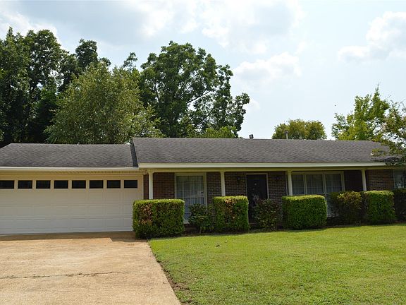 2nd image of 575 Larkwood Dr