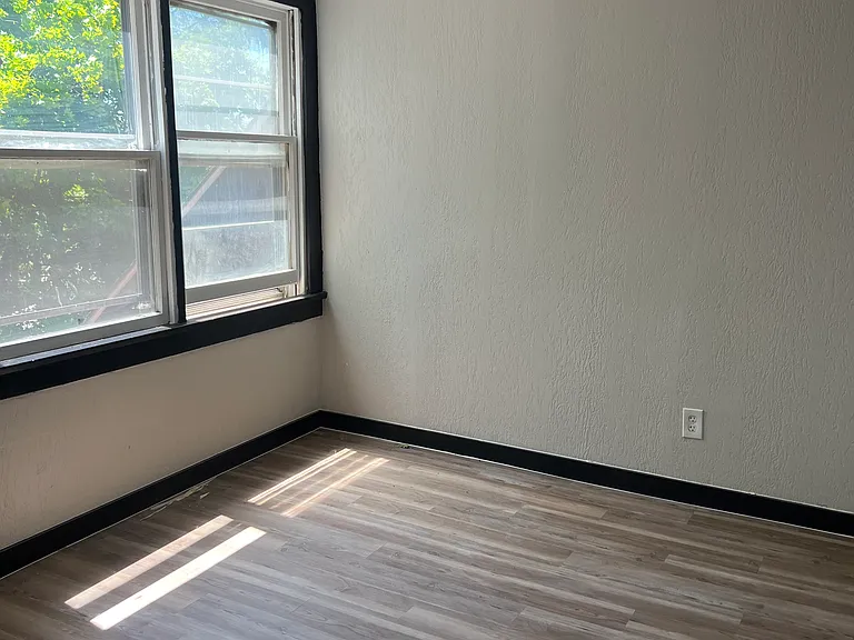 14765 Wemple Rd — Photo 31