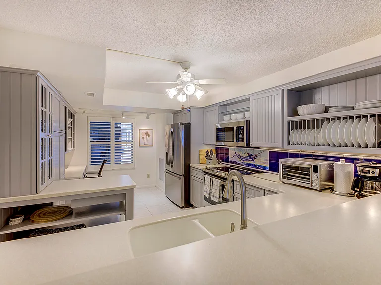 2571 NE Ocean Blvd #104 — Photo 7