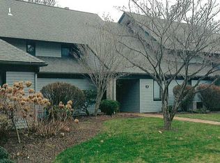 22 Shadow Farm Way, South Kingstown, RI 02879