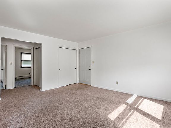 4th image of 2005 Eastman Ave #2