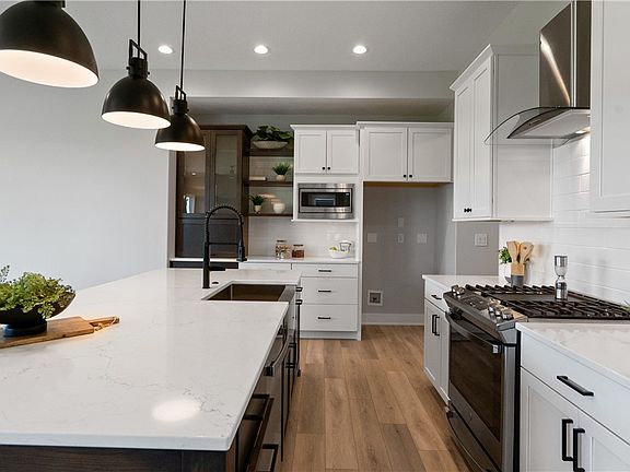 3rd image of 9714 Watermeadow Cir
